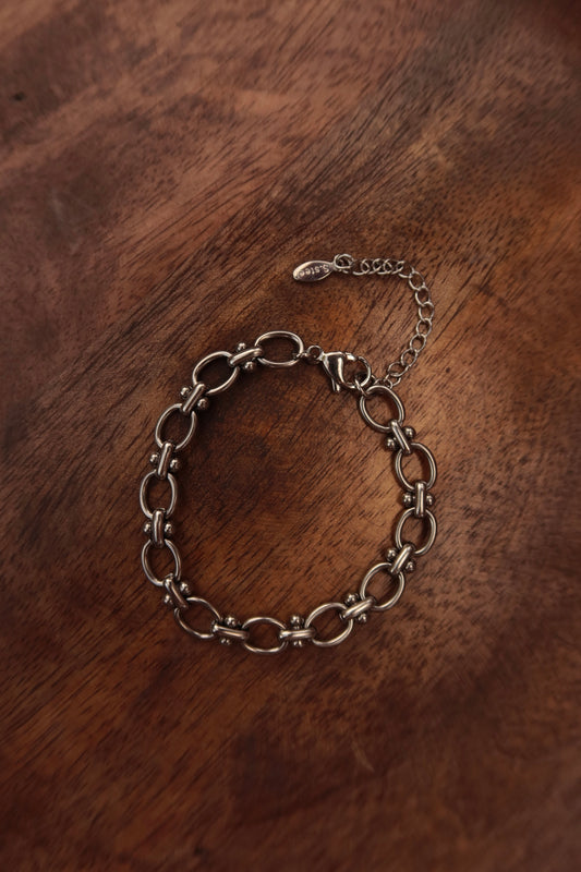 Daisy Chain Bracelet in Silver