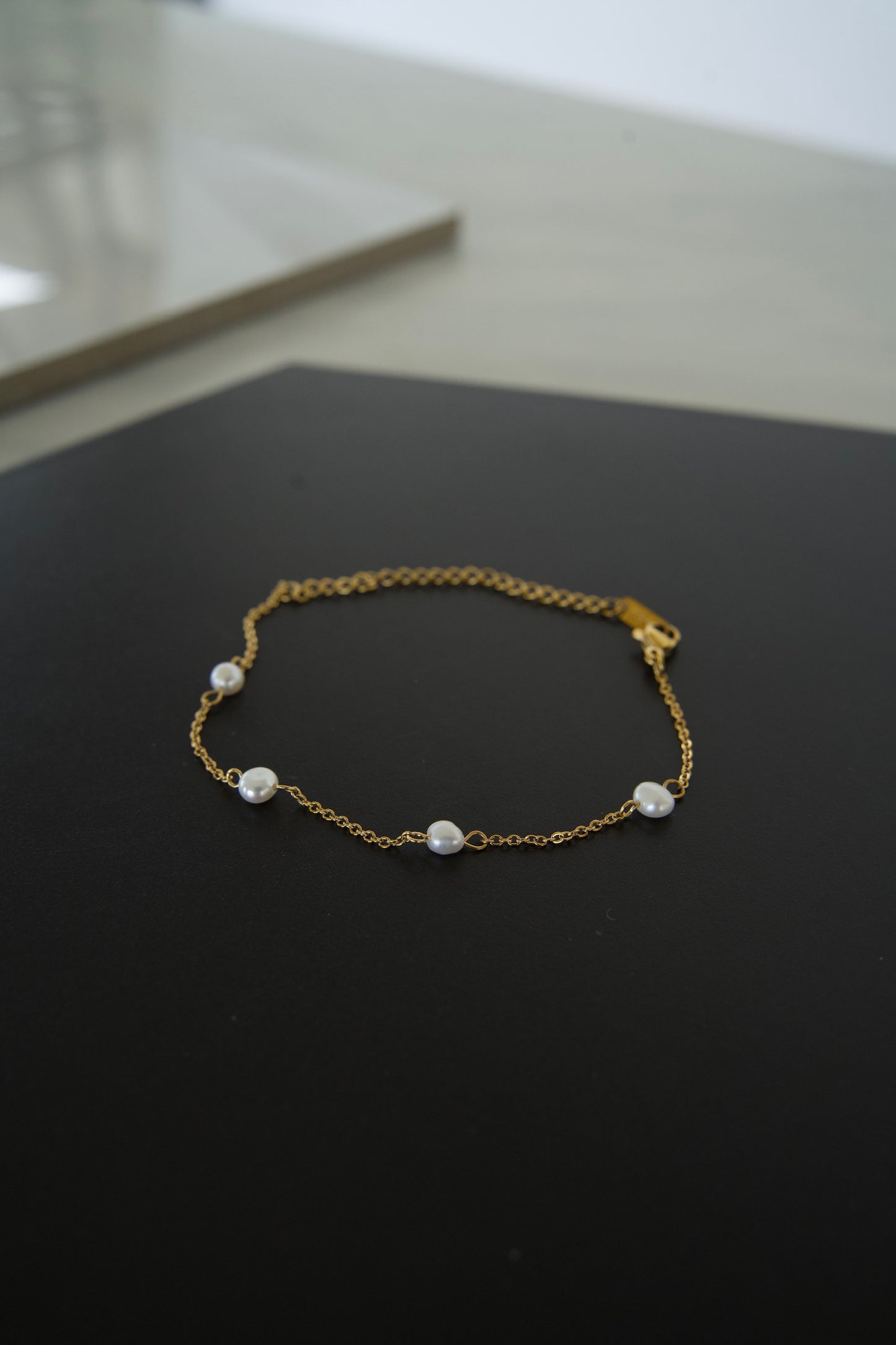 PEARL BRACELET